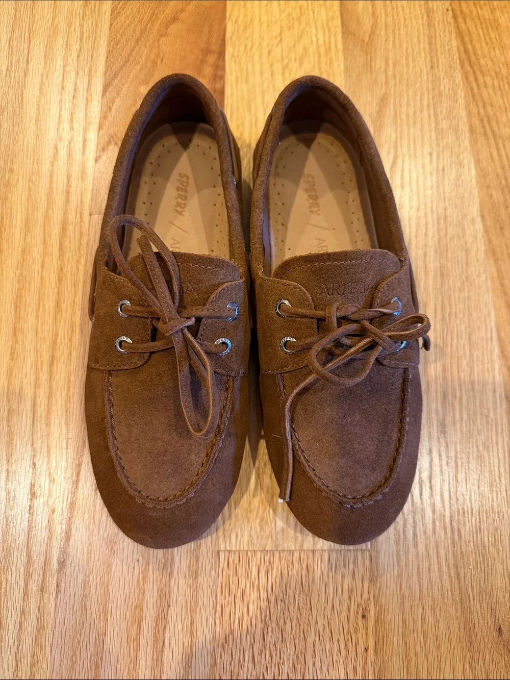 Sperry Aritzia Slim Boat Shoe with Blue & Tan Tassels